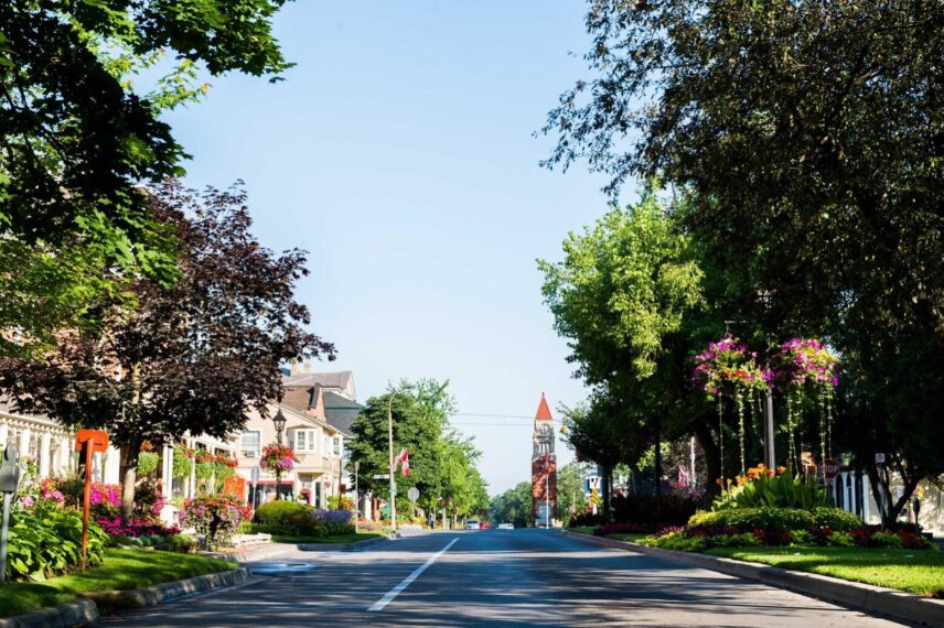 Shops in downtown Niagara-on-the-Lake.