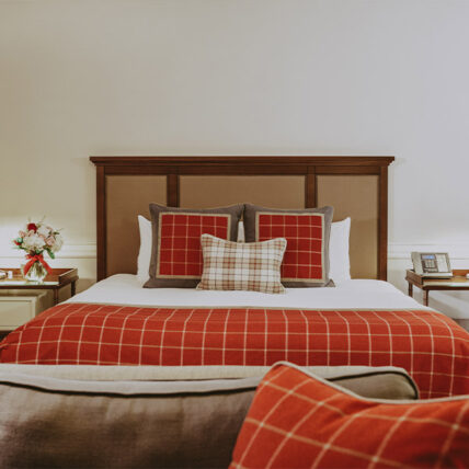 Premium Guestroom accommodations at Pillar and Post in Niagara on the Lake