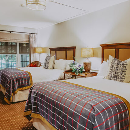 Traditional Guestroom accommodations at Pillar and Post in Niagara on the Lake