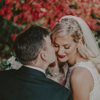 Dreamy Garden Weddings in the Heart of Wine Country at Pillar and Post in Niagara-on-the-Lake