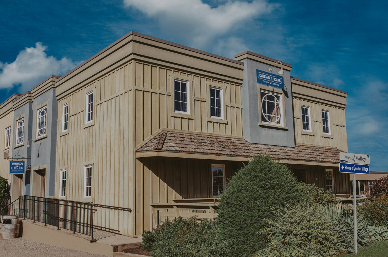 Traditional Rooms at Jordan House in Jordan, ON