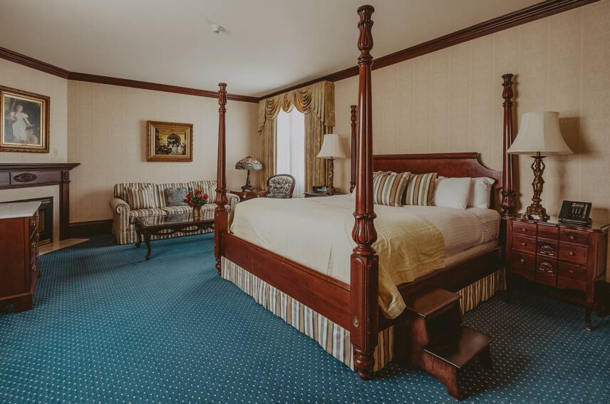 Prince of Wales Hotel Premium Guestroom