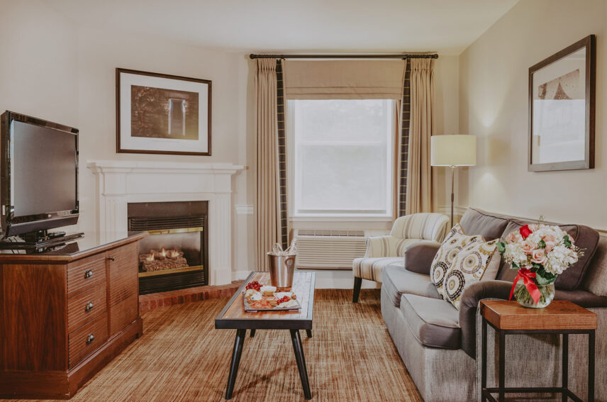 Guest suite seating area at the Pillar & Post Hotel in Niagara-on-the-Lake