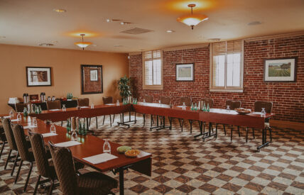 Simcoe venue for large meetings and conferences at the Pillar & Post Hotel in Niagara-on-the-Lake
