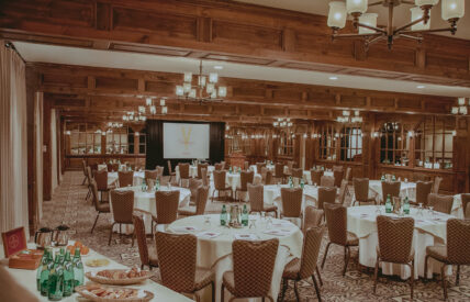 Upper Canada Hall for large meetings and conferences at the Pillar & Post Hotel in Niagara-on-the-Lake
