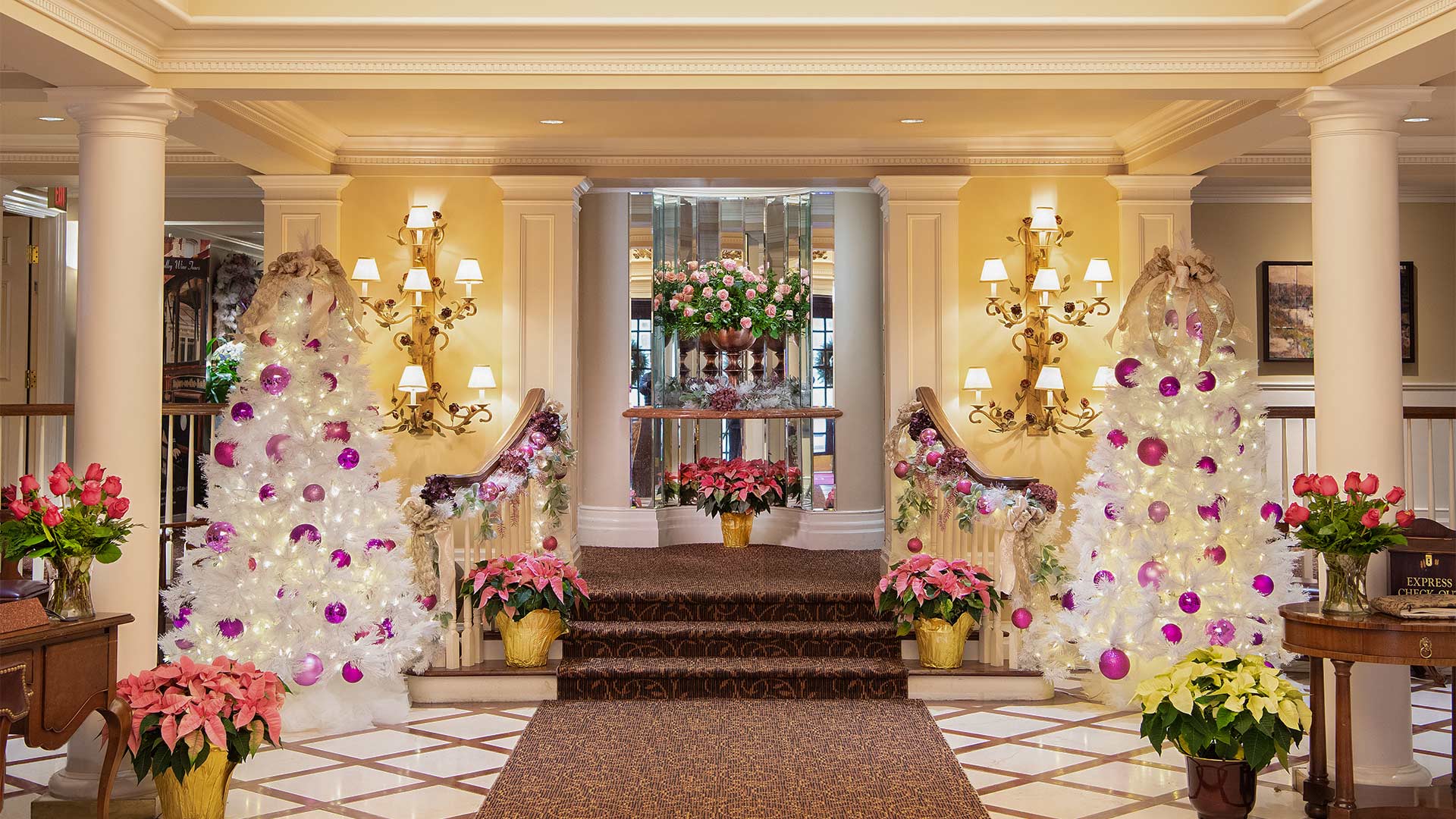 Queen's Landing Hotel in Niagara on the Lake Fall in love with