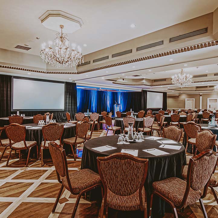 Queen's Landing Hotel in Niagara on the Lake Fall in love with