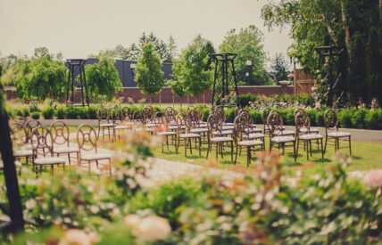 Garden wedding venue in Niagara-on-the-Lake – La Roserie in The Gardens at Pillar and Post