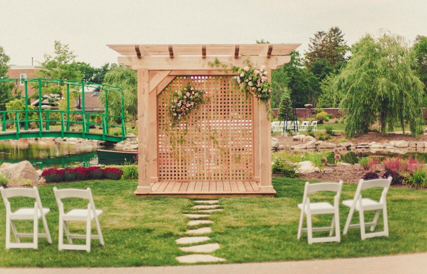 Outdoor wedding ceremony spaces in Niagara-on-the-Lake – Le Petit Pavillion in The Gardens at Pillar and Post.
