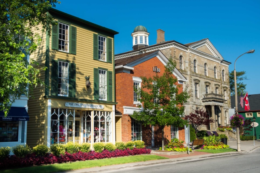 Shopping in Niagara on the Lake – Vintage Hotels