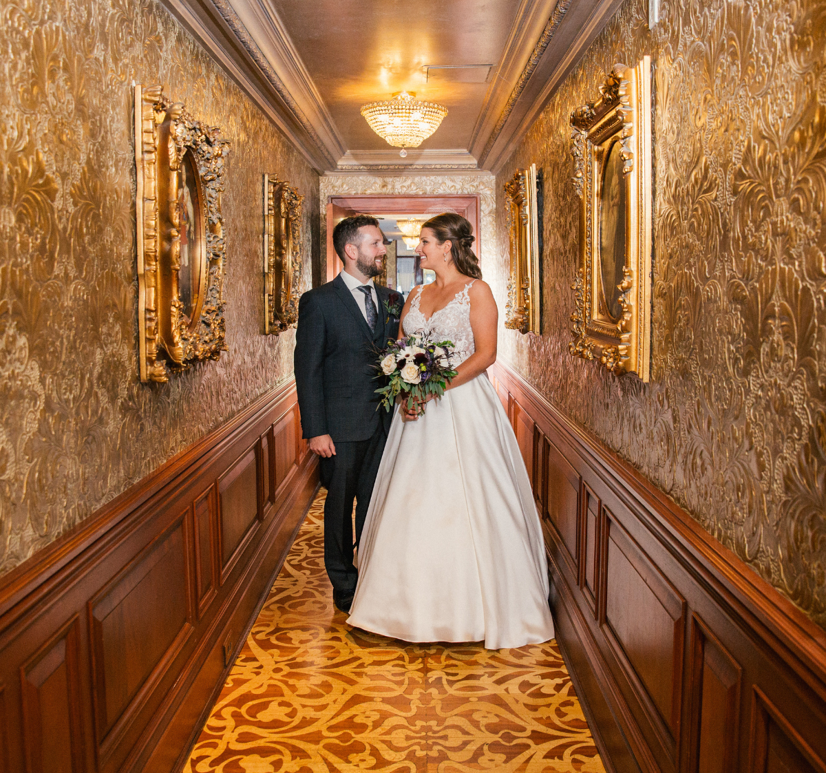 A couple eloping in Niagara-on-the-Lake.