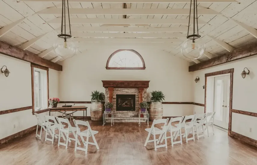 Cave Spring Vineyard large wedding venue.