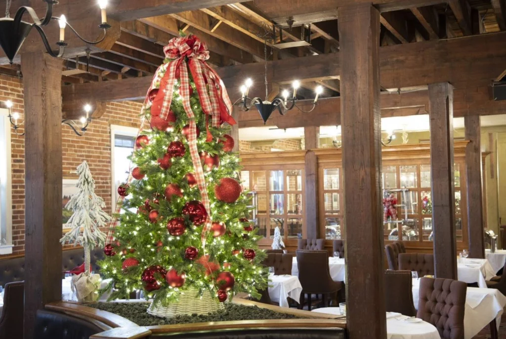 Host a private holiday party at Pillar and Post
