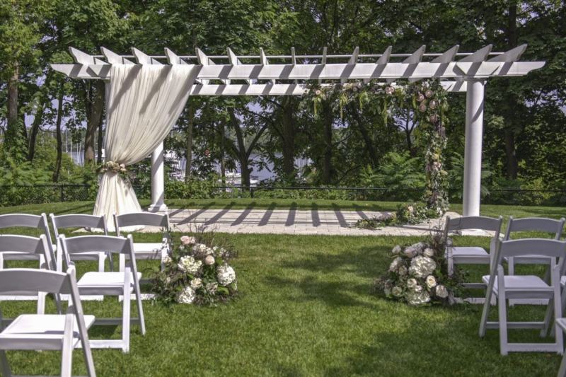 The Water View Garden, a fall wedding venue at Queen's Landing in Niagara-on-the-Lake