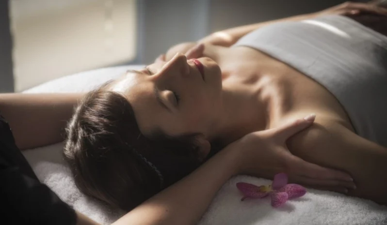 A person receiving an aromatherapy massage during their spa getaway