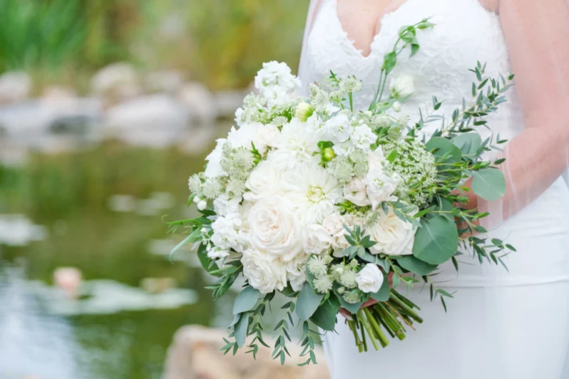 Winter wedding bouquet designed by Clipping’s Floral Design