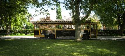 Wine Trolley Tour visiting wineries in Niagara on the Lake, Ontario