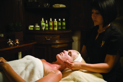 A woman getting a facial during a Mother’s Day getaway in Niagara on the Lake