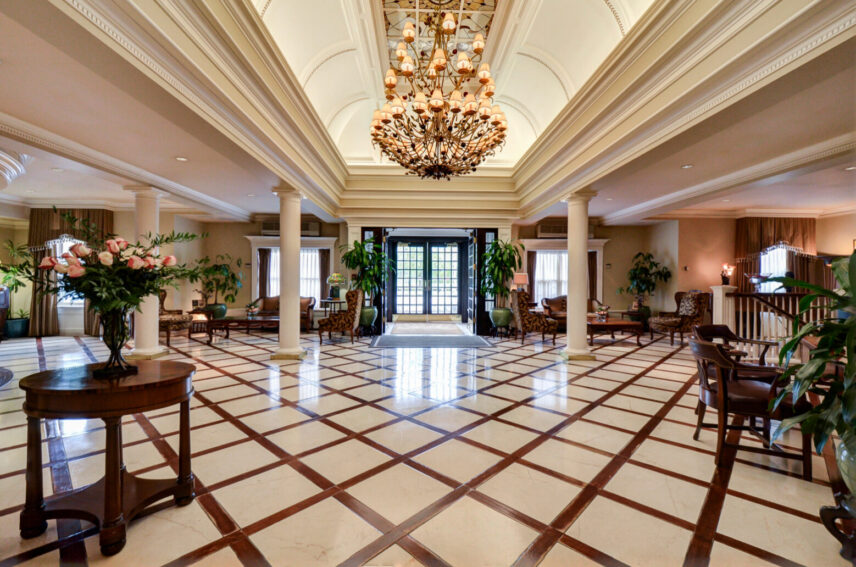Lobby in the Queen's Landing Hotel in Niagara on the Lake