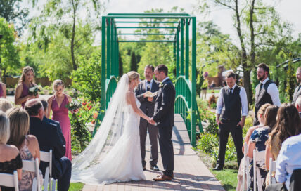 The best wedding photography locations in Niagara