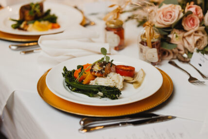 Comfort foods served at a winter wedding