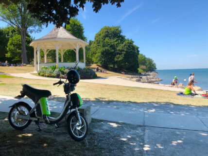 A family renting e-bikes in Niagara on the Lake