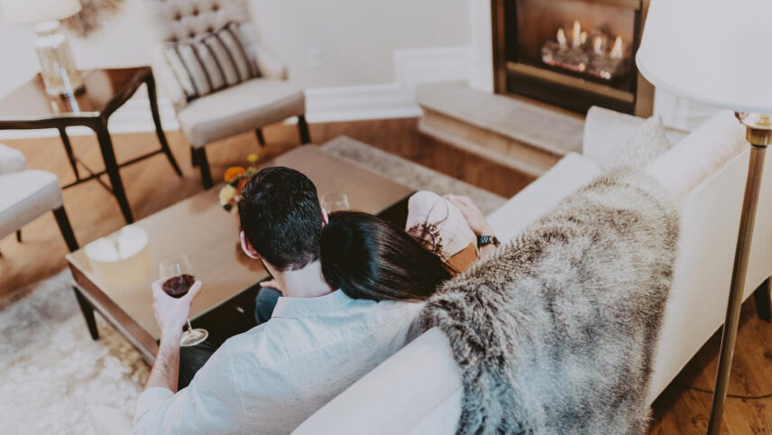 A couple spending a winter weekend at Inn On The Twenty hotel in the Niagara Benchlands.