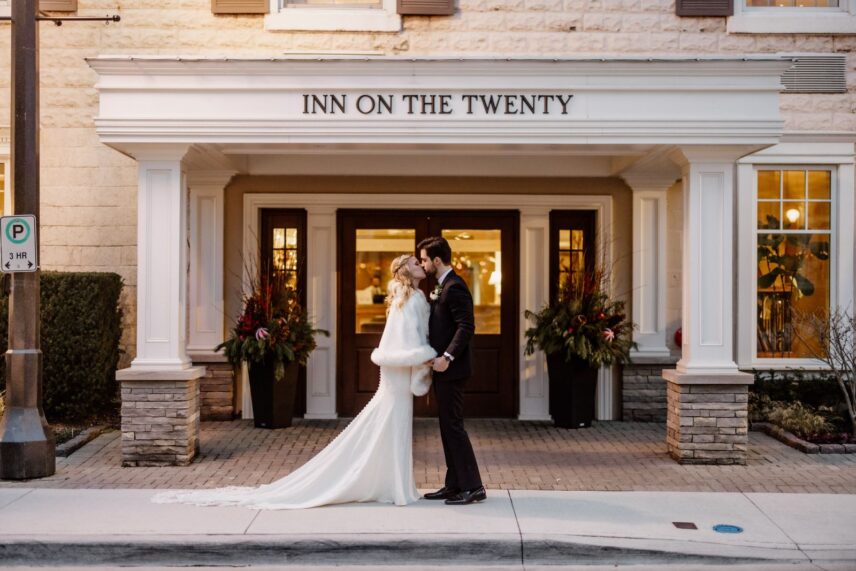 Christmas Wedding at Inn On The Twenty in Jordan, Ontario