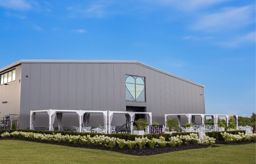 Amo Estate Winery's Cabana Patio an outdoor wedding reception venue in Niagara on the Lake wine country