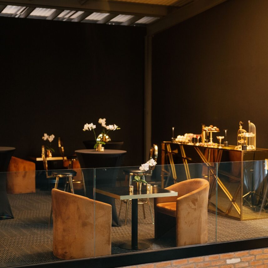 Amo Estate Winery's Luxe Lounge Wedding Venue in Niagara on the Lake wine country