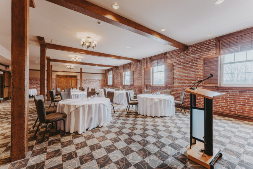 Off-site meeting in Pillar and Post Gallery Room, Ontario