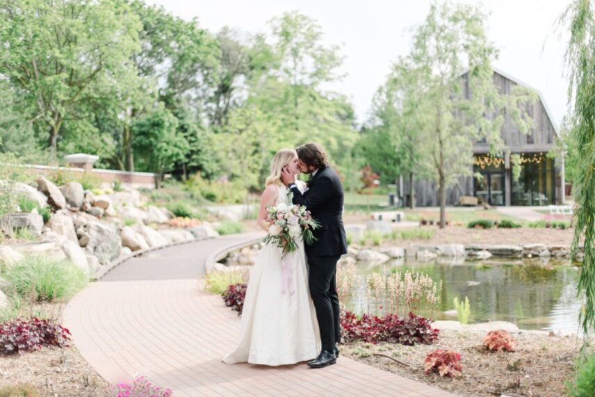 Barn wedding reception at the Gardens at Pillar and Post in Niagara-on-the-Lake