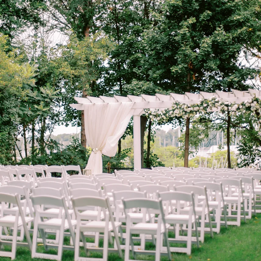 Water View Garden ceremony setting at Queen’s Landing