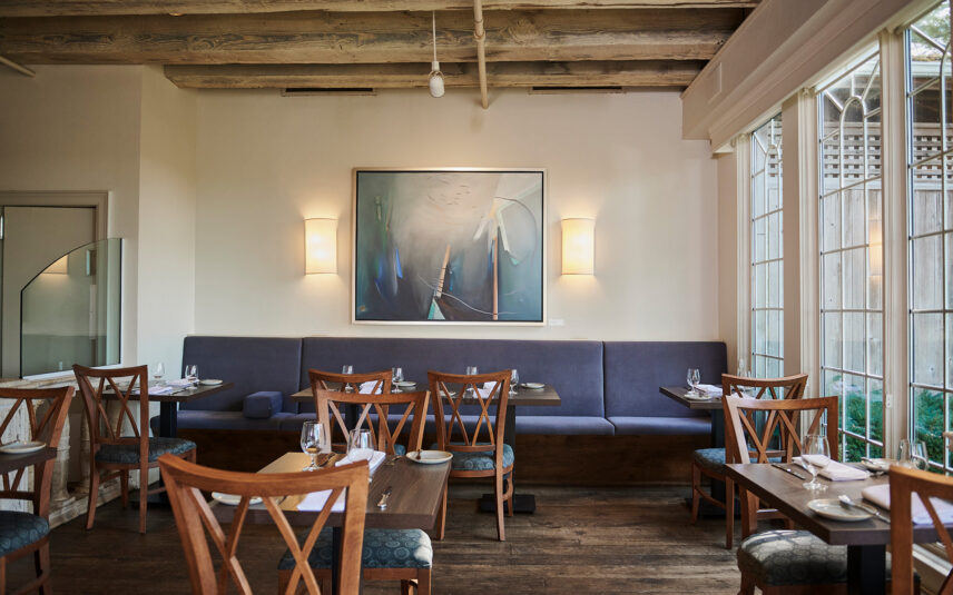 Inn On The Twenty Restaurant seating in Jordan, Ontario