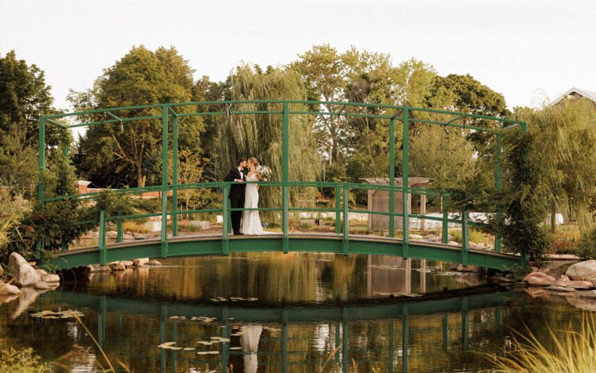 Summer wedding portraits in the Gardens at Pillar and Post in Niagara-on-the-Lake.