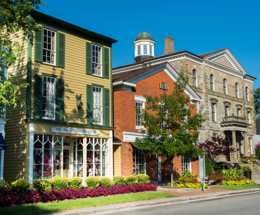 Boutique stores in Historic Downtown Niagara-on-the-Lake
